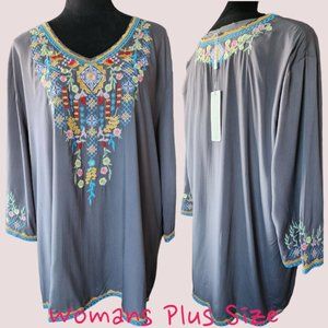 NWT KOMILI  Gray V neck with embroidery.  Size 2X NWT
